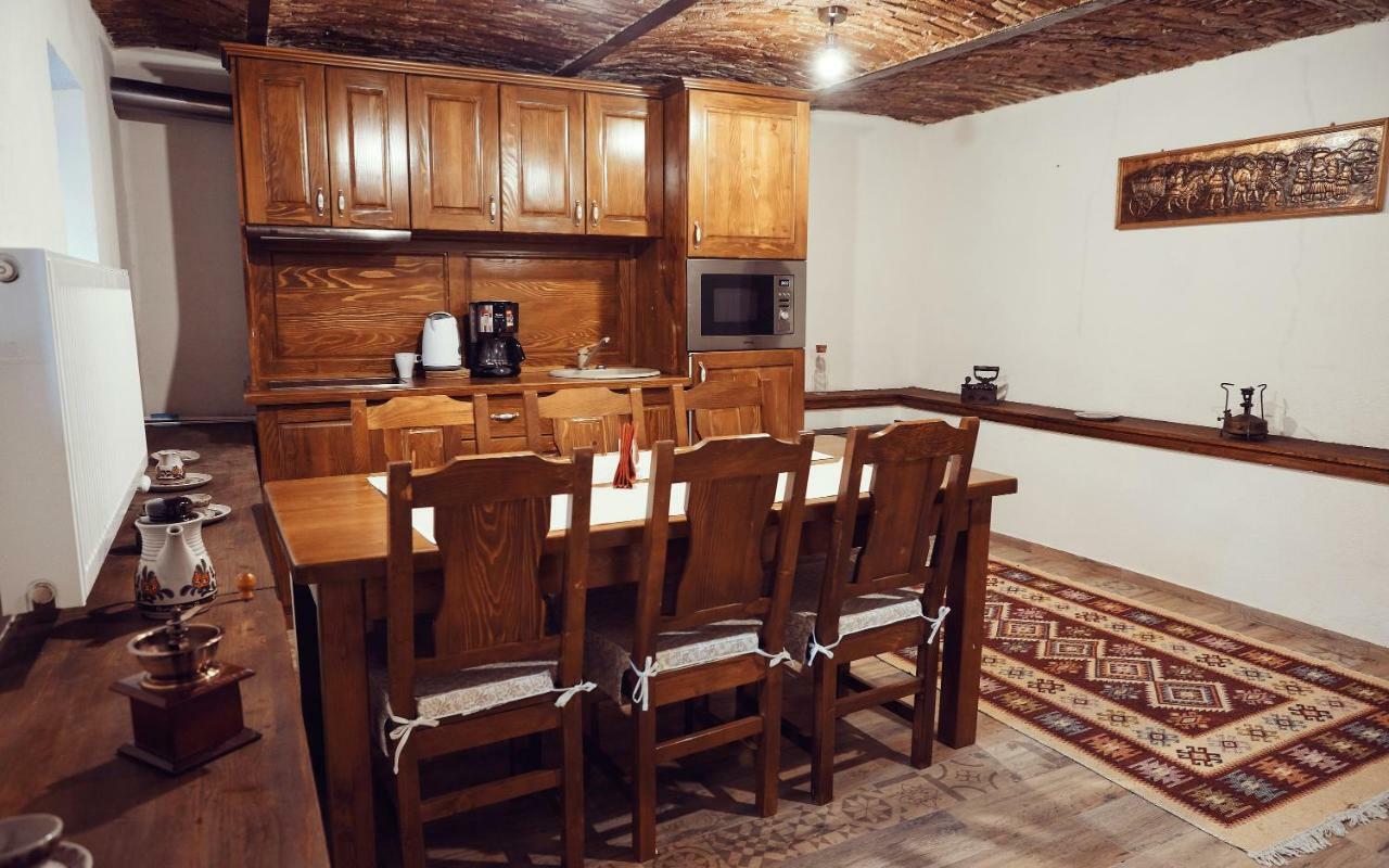 Cozy Apartment Braşov Exteriör bild